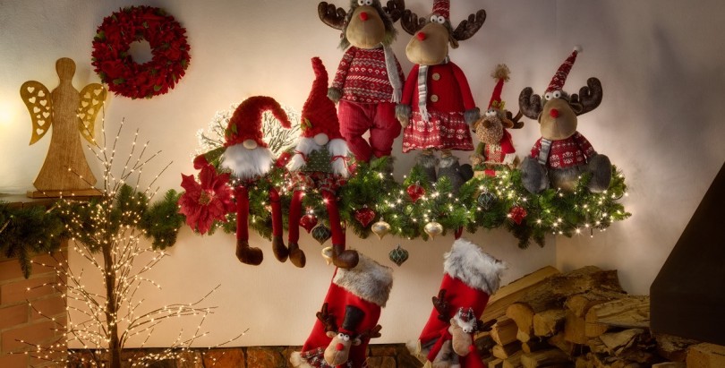 MÁME PRE VÁS VIANOČNÉ KRÁĽOVSTVO! CEZ 1 000 DRUHOV OZDOB A DEKORÁCIÍ ZA SKVELÉ AKČNÉ CENY! Plyšové hračky dodajú Vašej výzdobe to pravé vianočné kúzlo