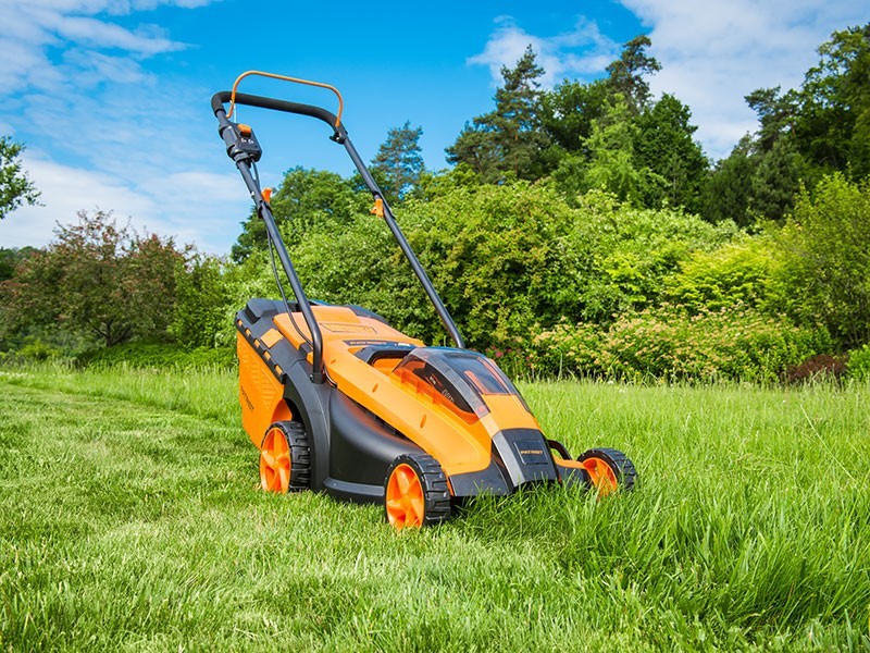 Aku rotační sekačka Patriot LM37 40V - foto 20 Aku rotační sekačka Patriot LM37 40V - foto 20