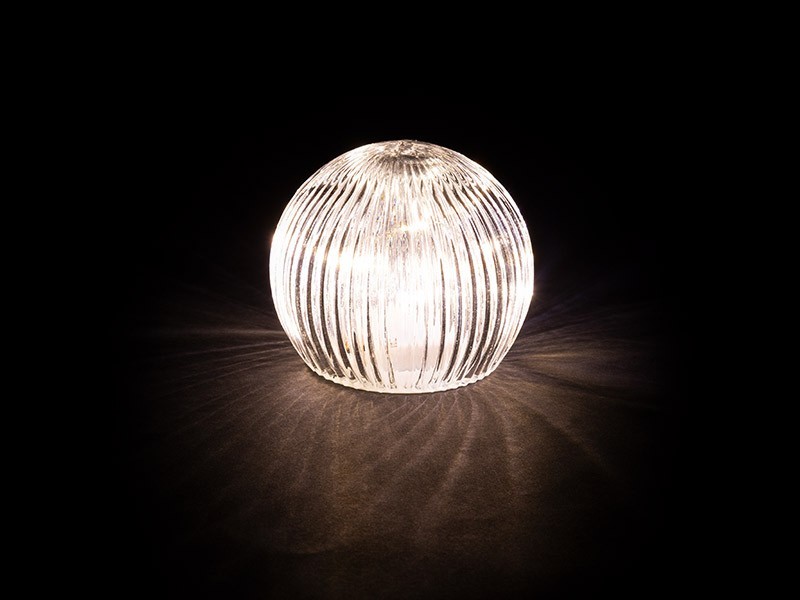 Skleněná vánoční koule s žebrováním 10LED,12x10,5cm - foto 1 Skleněná vánoční koule s žebrováním LED ,10LED, 12 x10,5 cm