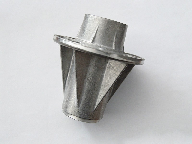 Domec unášača noža