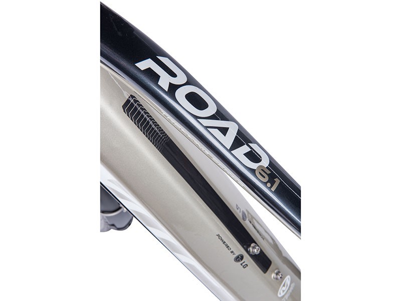 Trekové elektrokolo Road 6.1 (20)