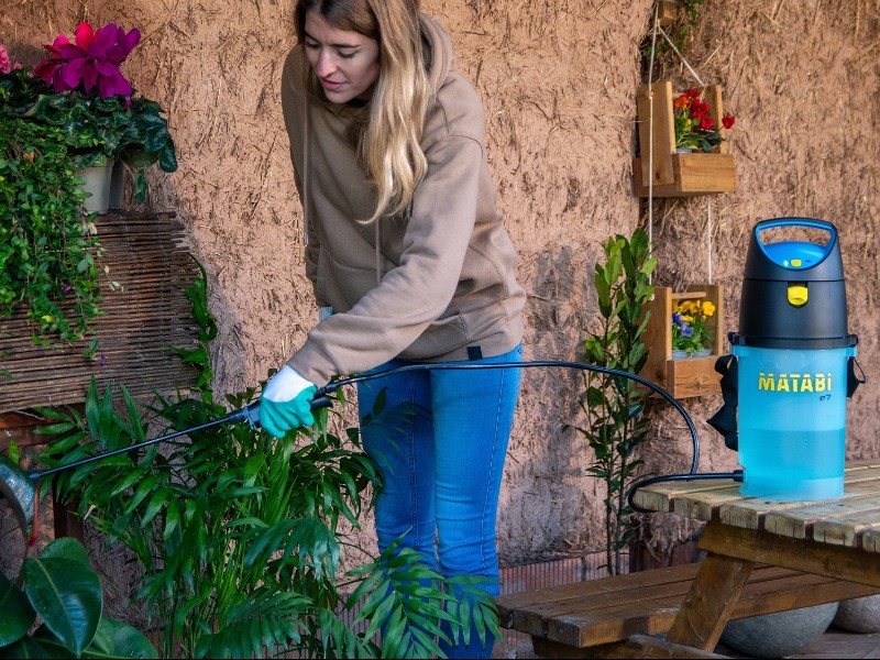 Tlakový postřikovač Matabi E7 elektrický