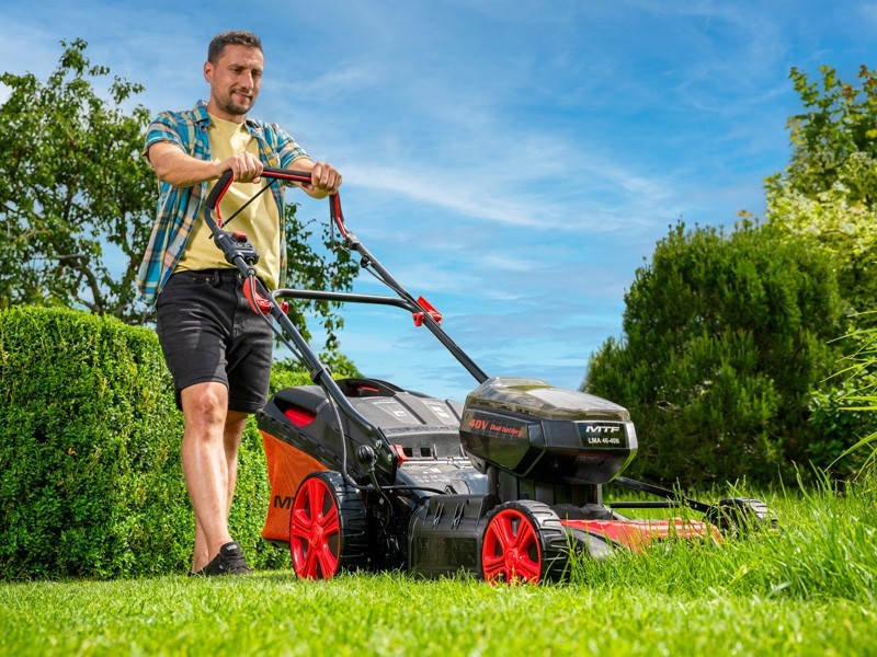 AKU sekačka s pojezdem MTF LMA 46-40N 40V
