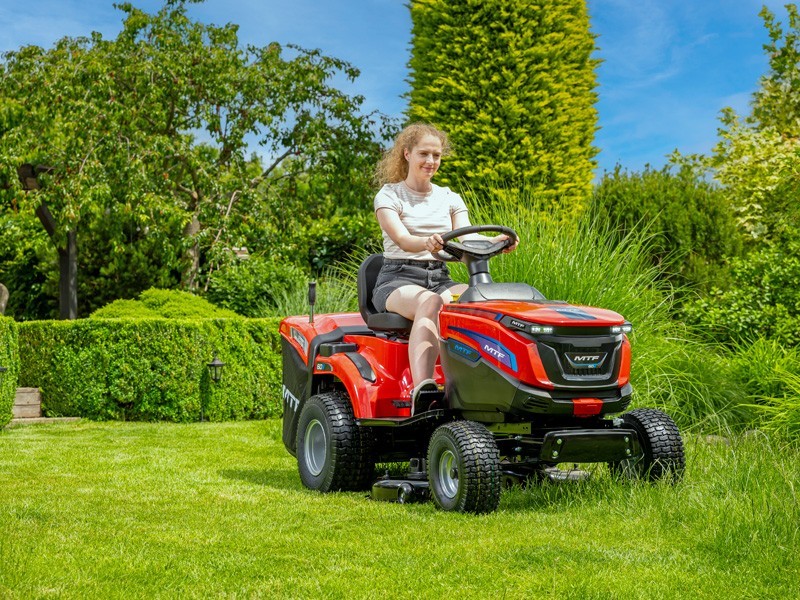 AKU záhradný traktor MTF LTA 86 E 60V - foto 23 AKU záhradný traktor MTF LTA 86 E 60V