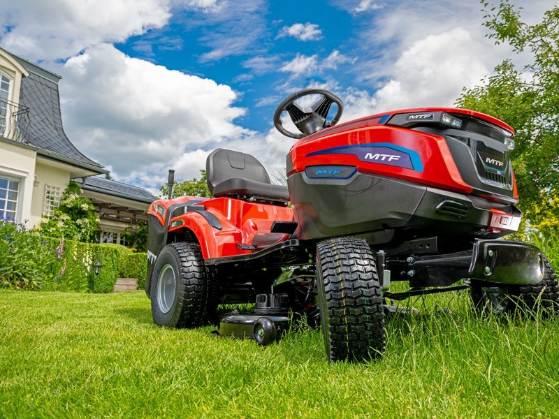 AKU záhradný traktor MTF LTA 86 E 60V - foto 26 AKU záhradný traktor MTF LTA 86 E 60V