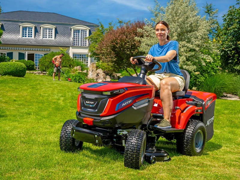 AKU záhradný traktor MTF LTA 86 E 60V - foto 29 AKU záhradný traktor MTF LTA 86 E 60V