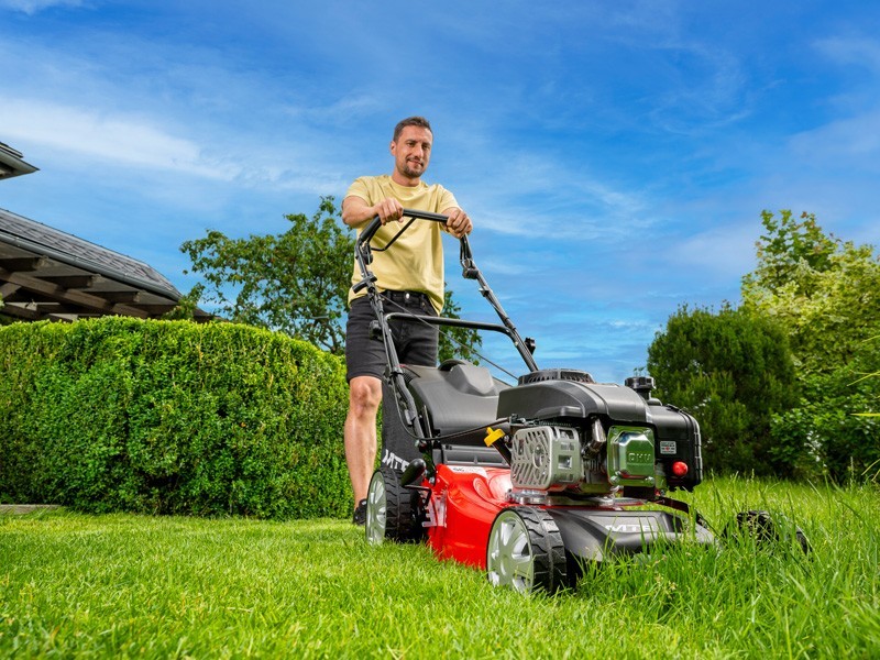 Benzínová sekačka MTF LM 41 SP