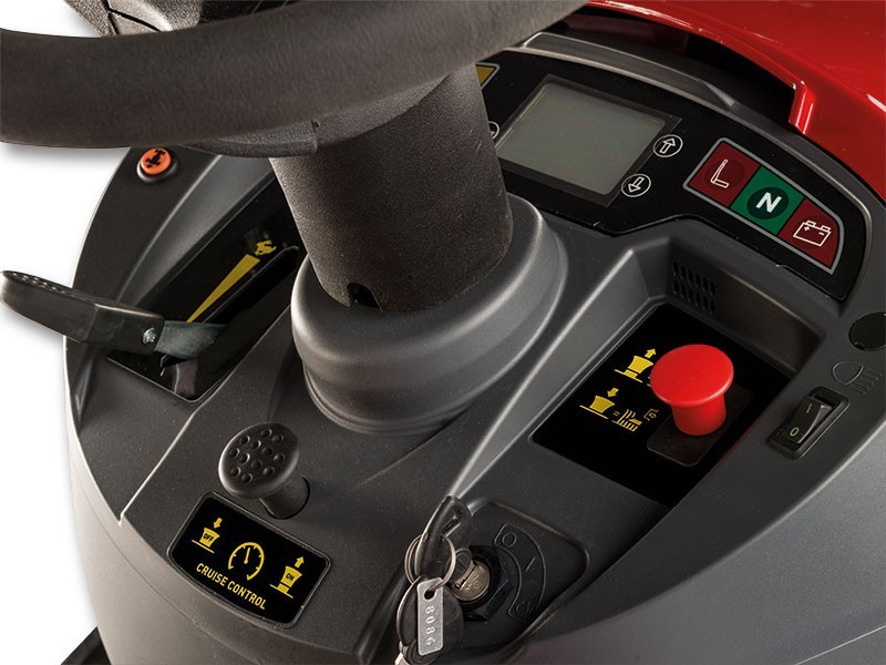 Zahradní traktor XHTY 240 4WD