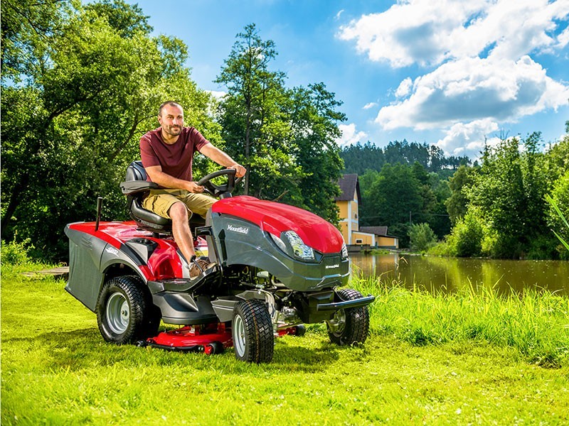 Zahradní traktor XHTY 240 4WD