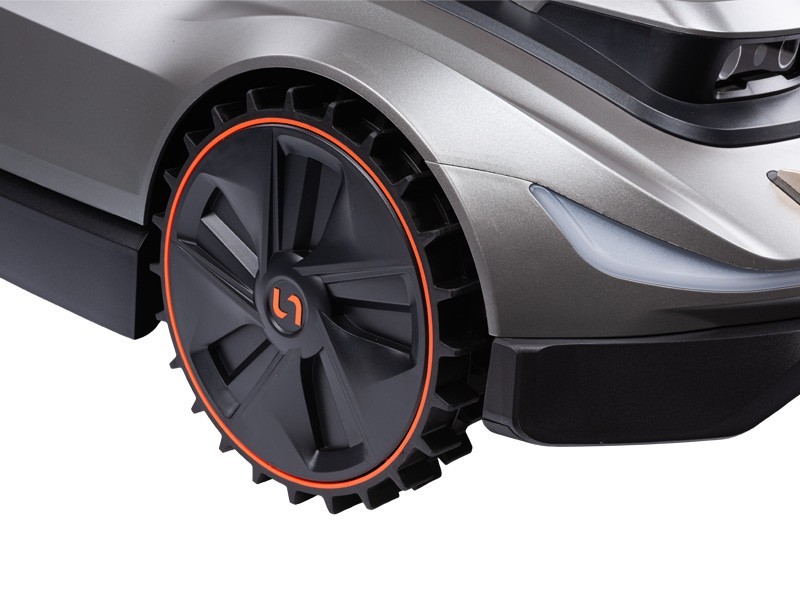 Autonomní robotická sekačka Sunseeker Elite X5