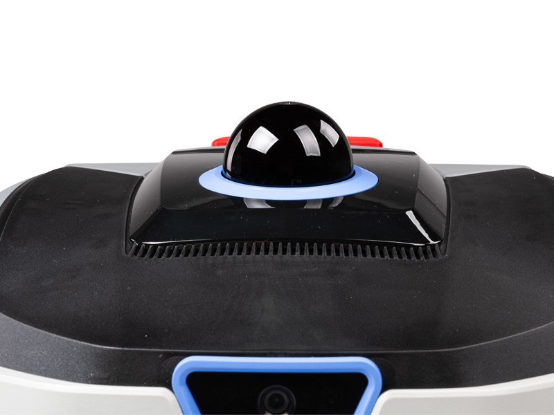 Autonomní robotická sekačka Sunseeker S4