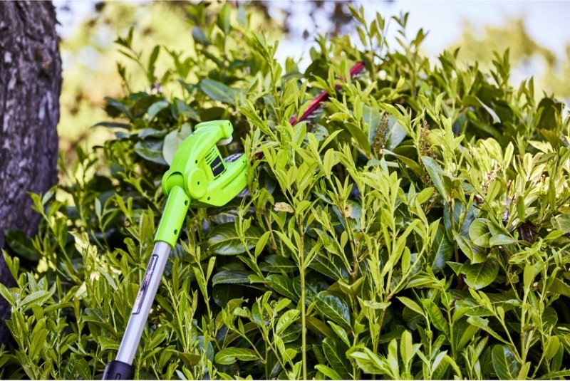 AKU plotové nůžky Greenworks G40PTF30001 40V - foto 2