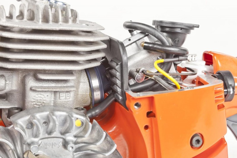 Benzinová motorová pila Oleo-Mac OM 962 - foto 14