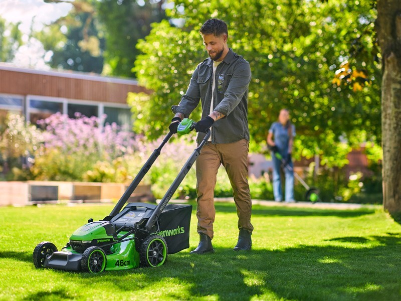 AKU rotační sekačka Greenworks 46 cm LM4602SA1 2x24v - foto 12