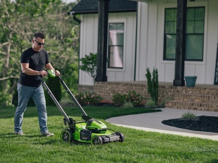 AKU sekačka s pojezdem Greenworks LM5102S 2×24V - foto 5