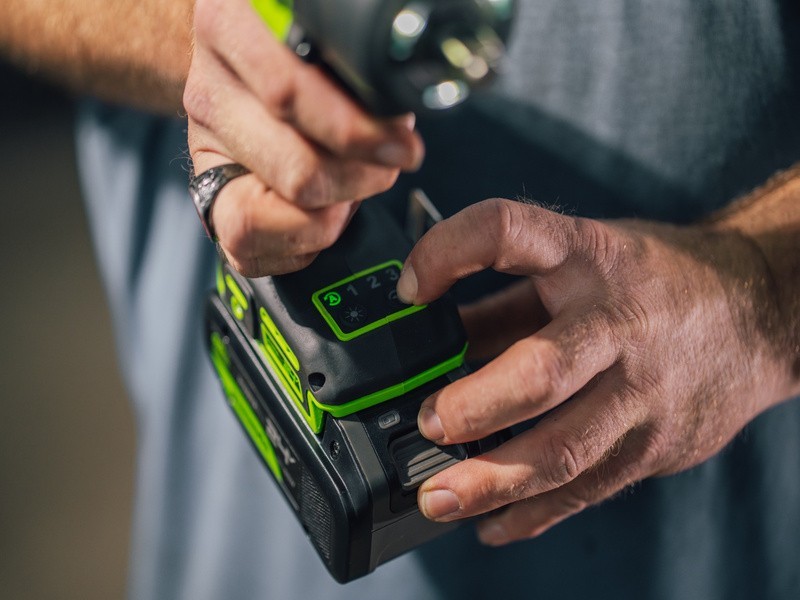 AKU Rázový utahovák Greenworks PRO IW5550 24V - foto 9