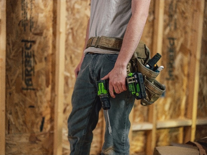 AKU vŕtací skrutkovač Greenworks PRO DD560 24V - foto 12