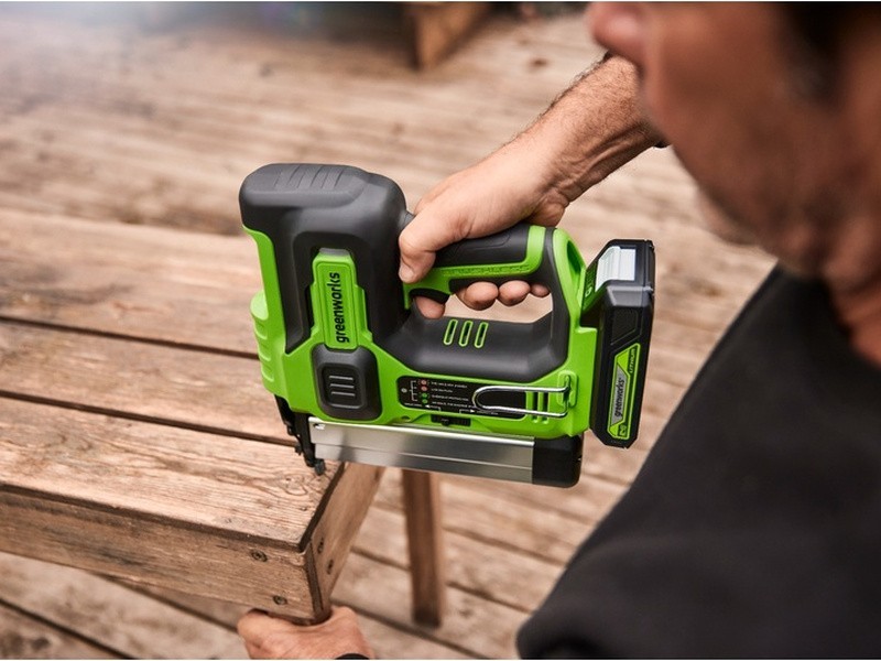 AKU klincovačka Greenworks GD24BN 24V - foto 5