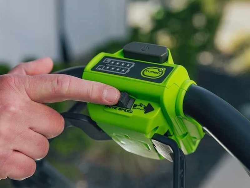 AKU rotačná kosačka Greenworks 46 cm LM4602SA1 2x24v - foto 4
