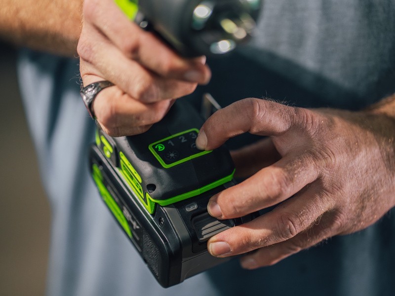 AKU rázový utahovák Greenworks PRO IW5800 24V - foto 12