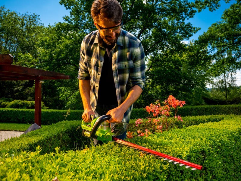 Aku plotové nůžky Greenworks G24HT57 24V - foto 19 Aku plotové nůžky Greenworks G24HT57 24V - foto 19