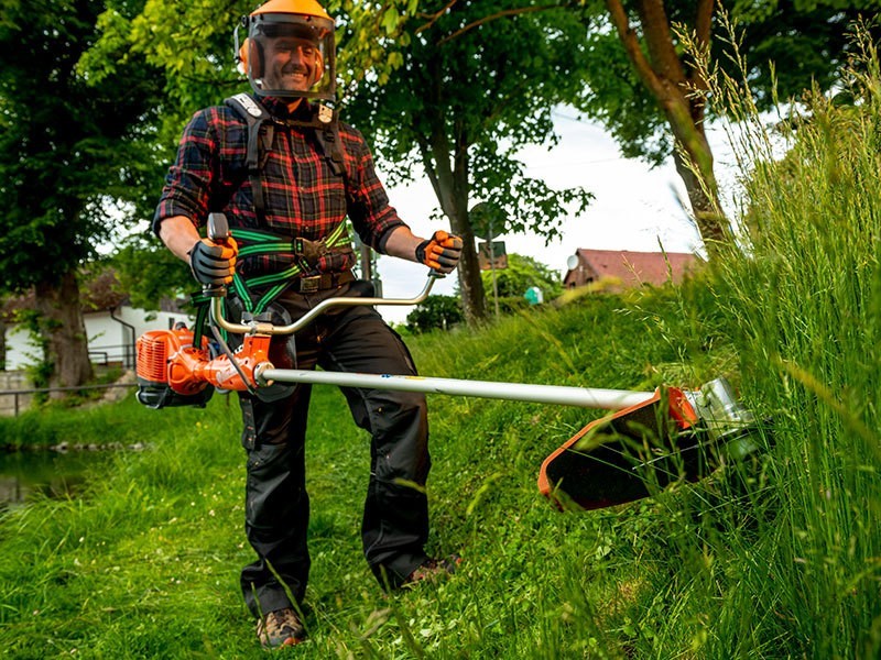 Krovinorez Oleo-Mac BC 400 T - foto 13