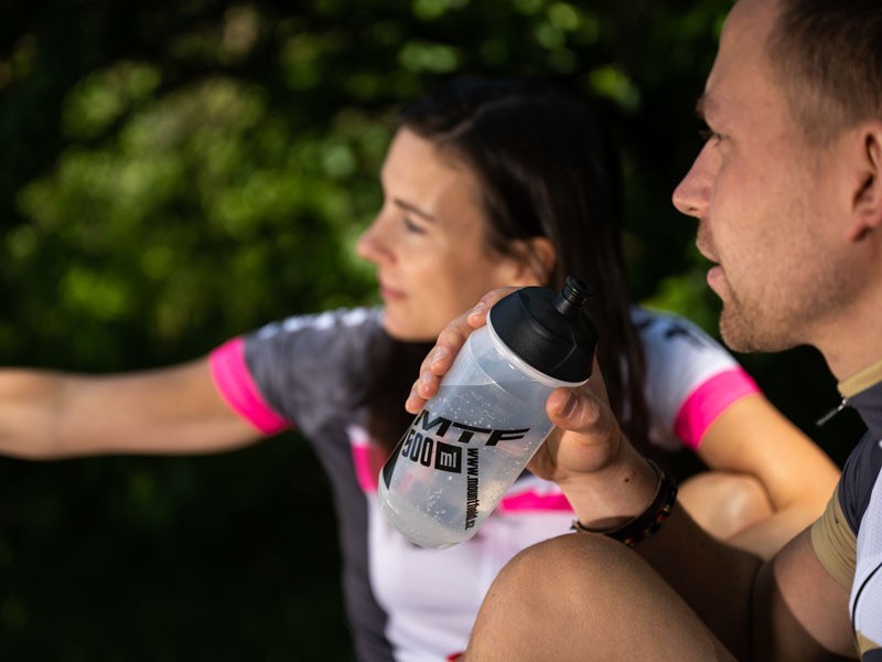 Láhev MTF 0,5l, černo/čirá - foto 3 Láhev MTF 0,5l, černo/čirá - foto 3