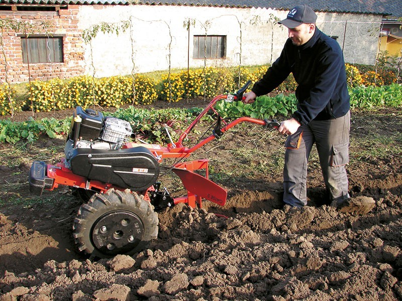 Obracecí pluh 90° - foto 11