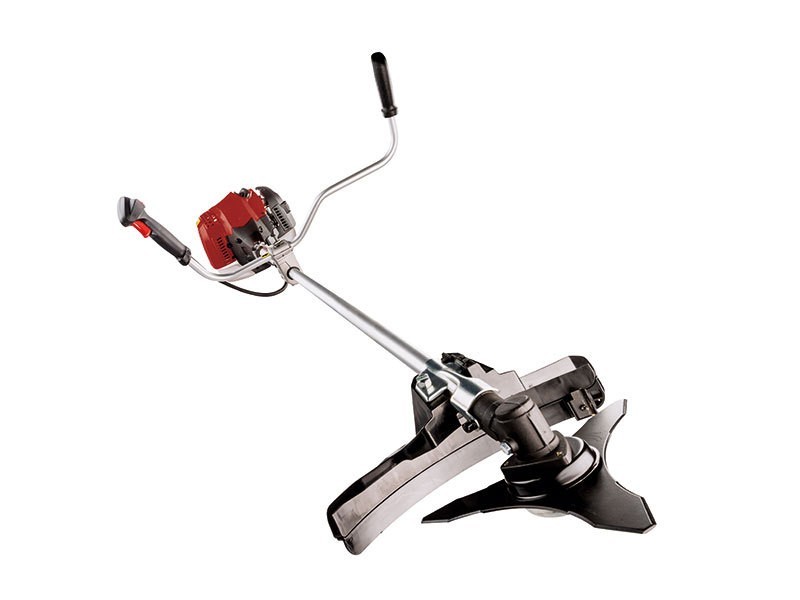 Krovinorez MTF BC 33 TT - foto 2 Krovinorez MTF BC 33 TT - foto 2