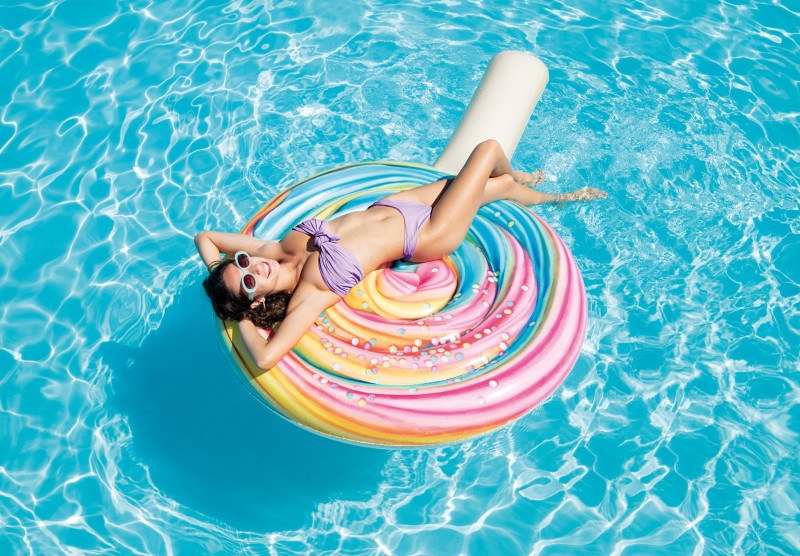 Nafukovací duhové lízátko do vody 208x135cm - foto 2