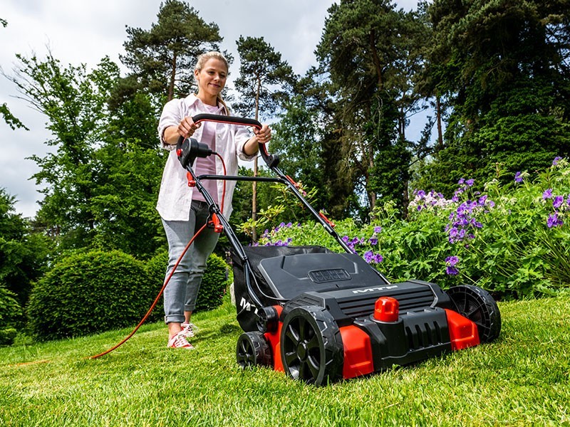 Elektrický vertikutátor MTF LSE 160 S - foto 3 Elektrický vertikutátor MTF LSE 160 S - foto 3