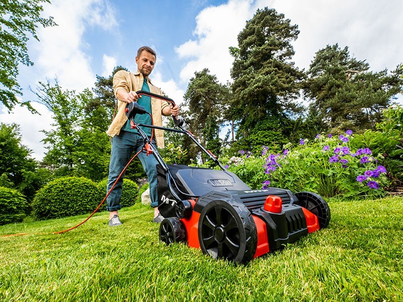 Elektrický vertikutátor MTF LSE 180 S - foto 3 Elektrický vertikutátor MTF LSE 180 S - foto 3