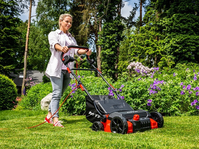 Elektrický vertikutátor MTF LSE 180 S - foto 4 Elektrický vertikutátor MTF LSE 180 S - foto 4