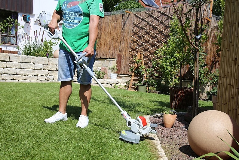 Aku strunová sekačka IKRA IAT 40-3025 - foto 21