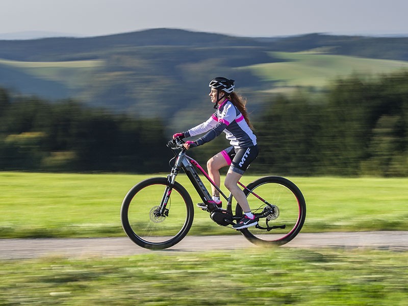 Horské elektrokolo Mount 6.3 W (18) - foto 16