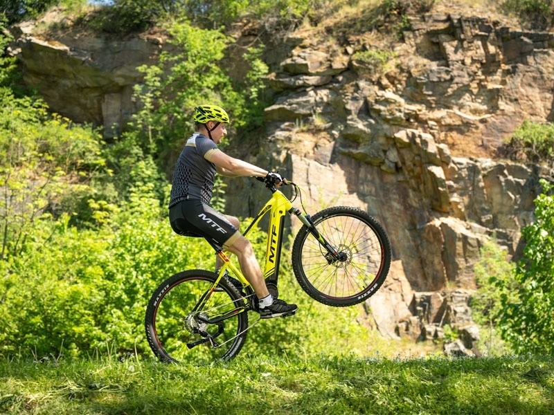 Horské elektrokolo Mount 6.3 (21) - foto 22