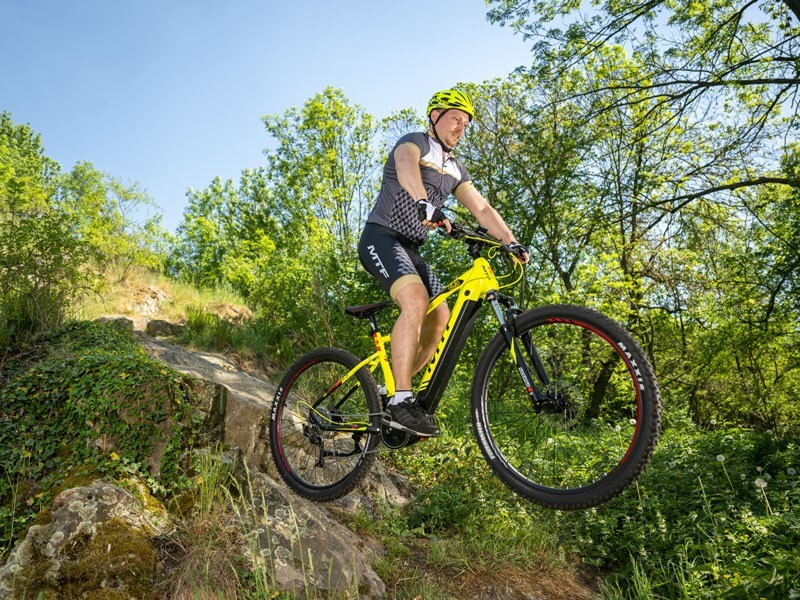 Horské elektrokolo Mount 6.3 (21) - foto 24