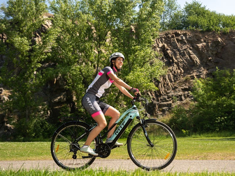 Trekové elektrokolo Road 3.3 W (17) - foto 21