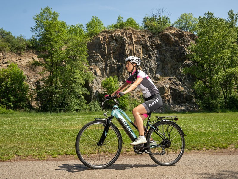 Trekové elektrokolo Road 3.3 W (17) - foto 23