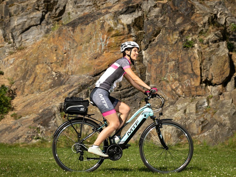 Trekové elektrokolo Road 3.3 W (17) - foto 25