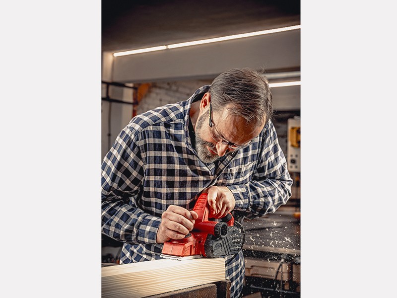 Elektrický hoblík MTF 900W - foto 17 Elektrický hoblík MTF 900W - foto 17