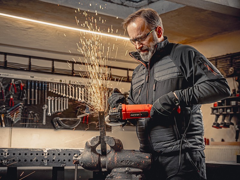 Úhlová bruska MTF 125mm, 1200W - foto 8 Úhlová bruska MTF 125mm, 1200W - foto 8