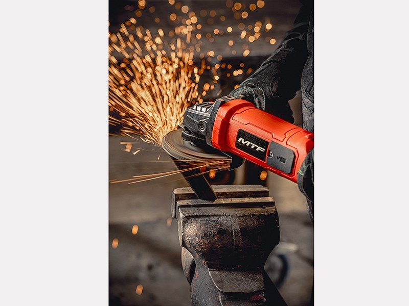 Úhlová bruska MTF 125mm, 1200W - foto 14 Úhlová bruska MTF 125mm, 1200W - foto 14