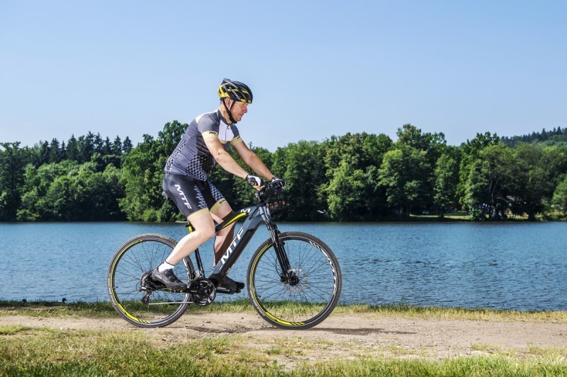 Krosový elektrobicykel Cross 4.2 (20) - foto 19 Krosový elektrobicykel Cross 4.2 (20) - foto 19