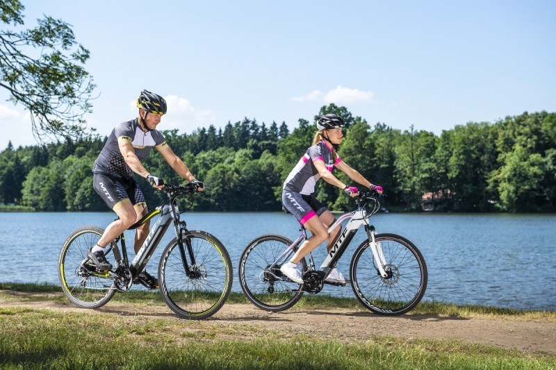 Krosový elektrobicykel Cross 4.2 (20) - foto 20 Krosový elektrobicykel Cross 4.2 (20) - foto 20