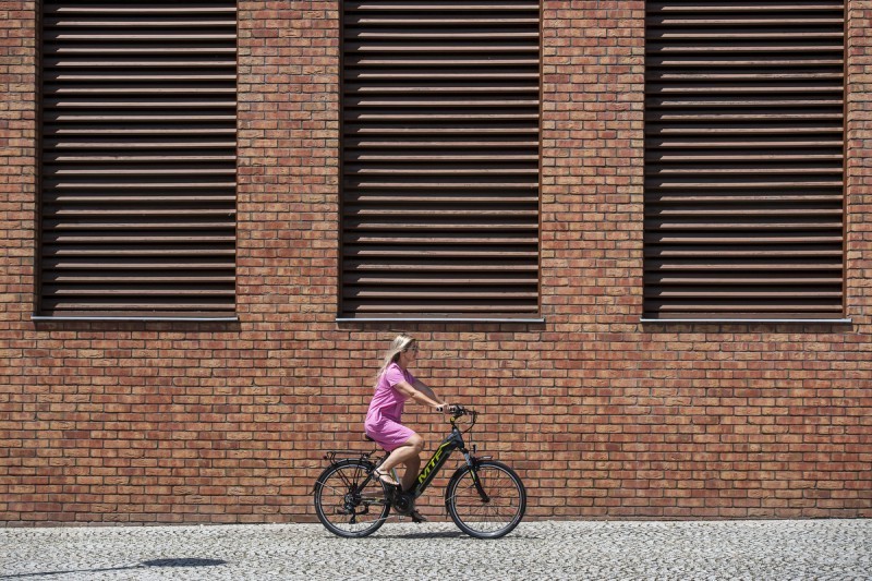 Městské elektrokolo Grand 2.2 (17) - foto 12