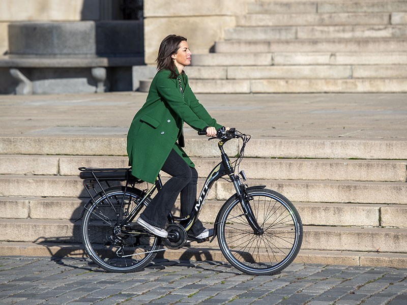 Mestský elektrobicykel Grand 1.2 (17) - foto 2