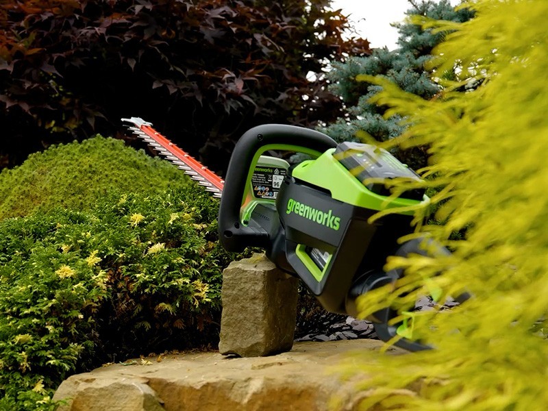 AKU plotové nožnice Greenworks GD60HT66 60V - foto 10 AKU plotové nožnice Greenworks GD60HT66 60V - foto 10