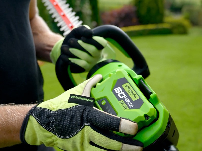 AKU plotové nožnice Greenworks GD60HT66 60V - foto 11 AKU plotové nožnice Greenworks GD60HT66 60V - foto 11