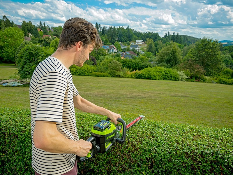 AKU plotové nožnice Greenworks GD60HT66 60V - foto 13 AKU plotové nožnice Greenworks GD60HT66 60V - foto 13